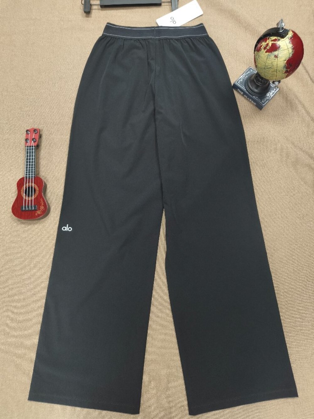 Alo Yoga Black Suit Up Trouser🖤Minimalist Luxury Style🔥NWT(Regular 30" Inseam) - Picture 3 of 7